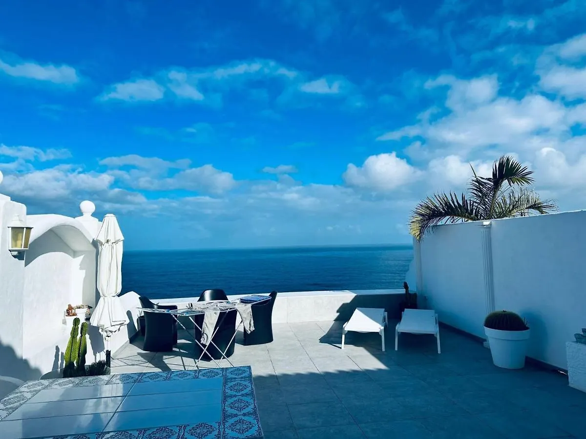 Casa Del Mar With Large Sun Terrace Facing The Sea, Luxury Apartment Los Realejos Spain