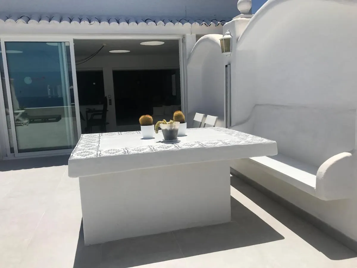 Casa Del Mar With Large Sun Terrace Facing The Sea, Luxury Apartment Los Realejos 0*,  Spain