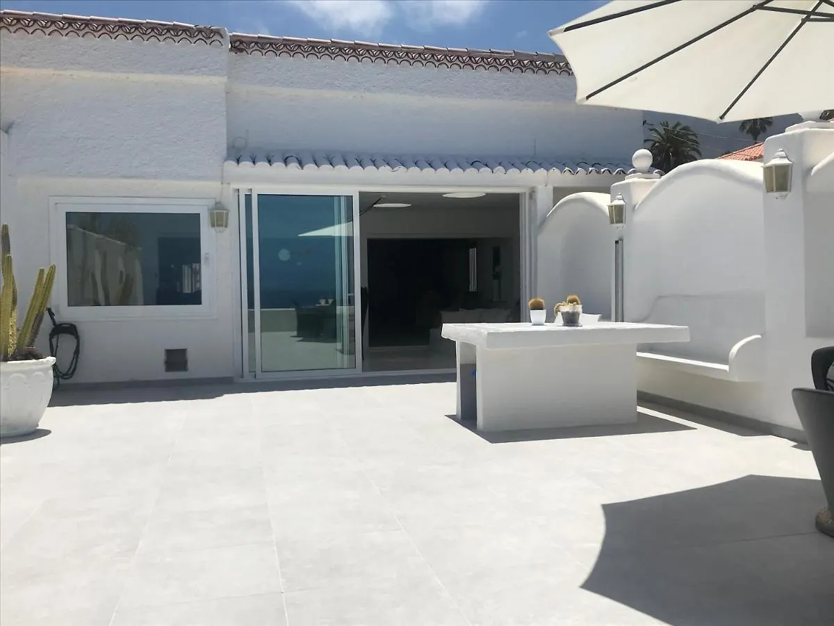 Casa Del Mar With Large Sun Terrace Facing The Sea, Luxury Apartment Los Realejos