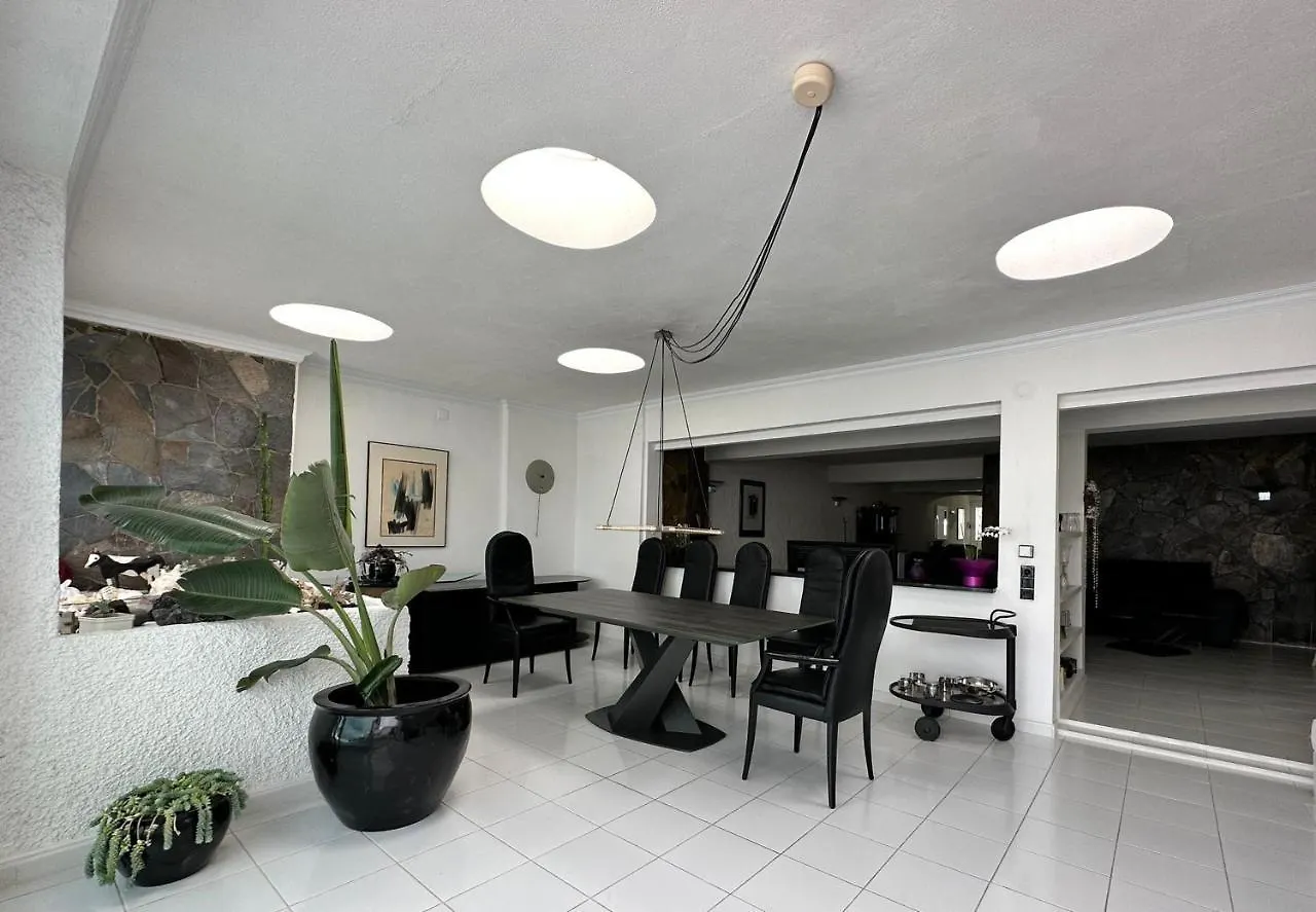 Apartmán Casa Del Mar With Large Sun Terrace Facing The Sea, Luxury Los Realejos